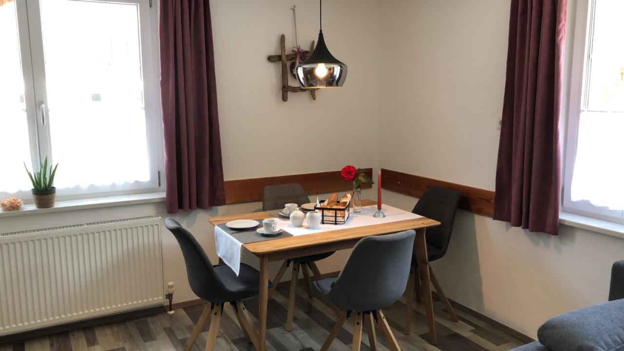 Beim Holzwurm Andy Apartman Sankt Leonhard im Pitztal Kültér fotó