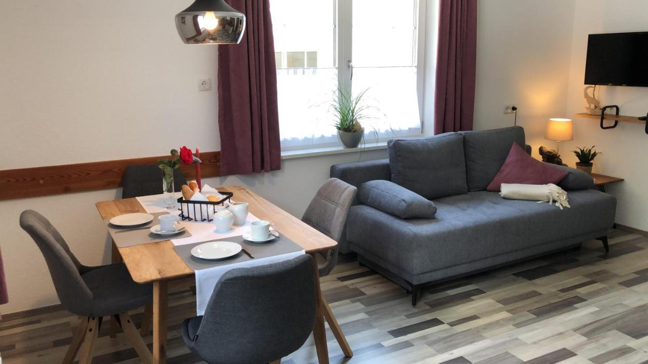 Beim Holzwurm Andy Apartman Sankt Leonhard im Pitztal Kültér fotó